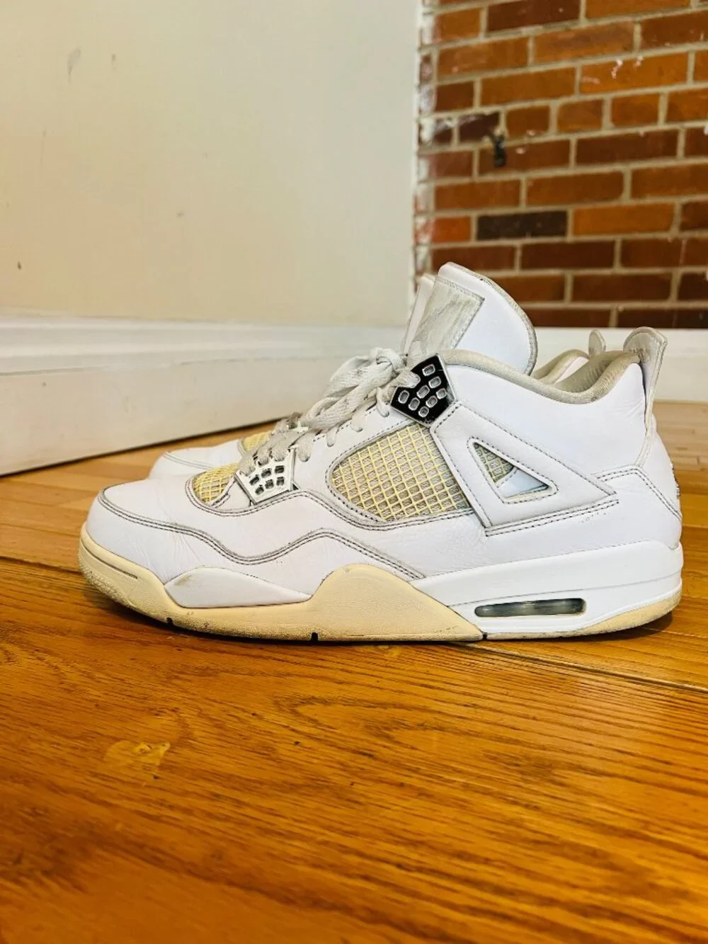 Nike Air Jordan 4 Retro 